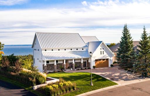 3725 North Ridge Road, Duluth, MN 55804