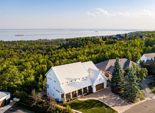 3725 North Ridge Road, Duluth, MN 55804