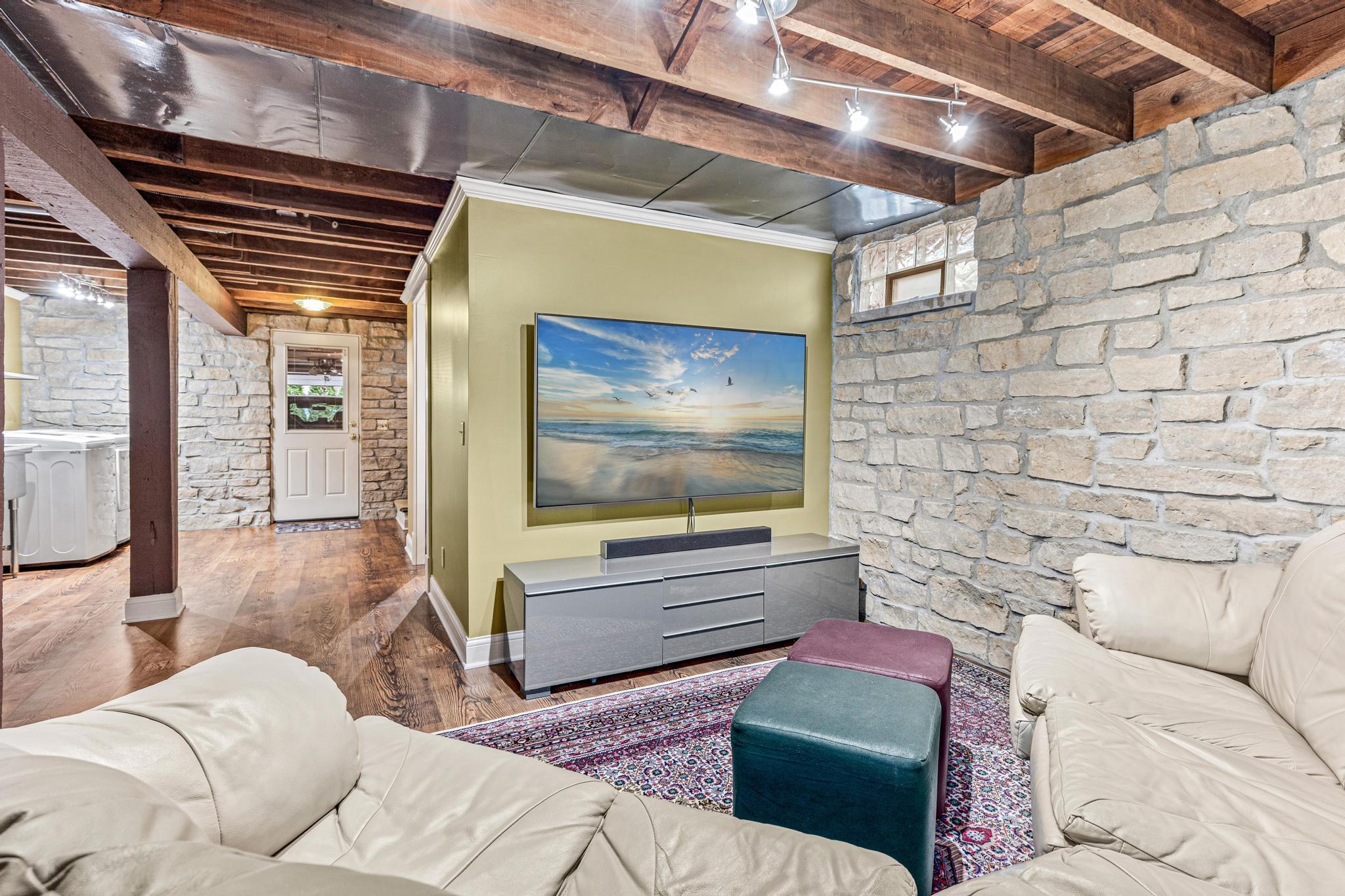 LOWER LEVEL FAMILY ROOM