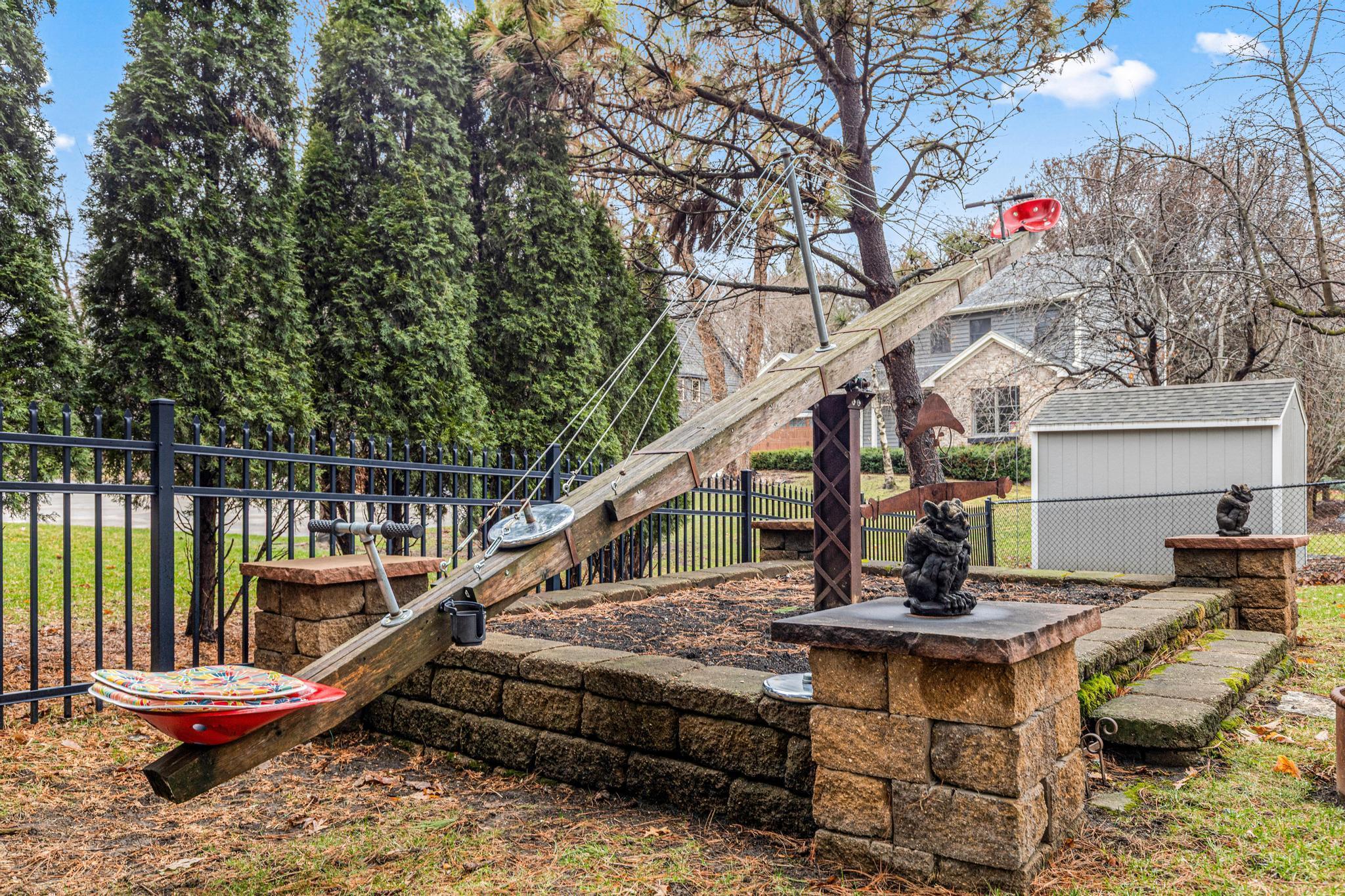 BACKYARD TEETER TOTTER