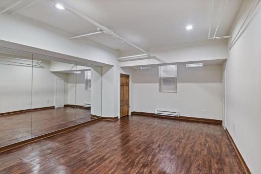 1820 Girard Avenue S, 1, Minneapolis, MN 55403