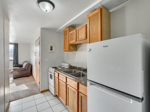 881-889 Maryland Avenue E, Saint Paul, MN 55106