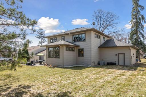 5615 Saint Andrews Avenue, Edina, MN 55424