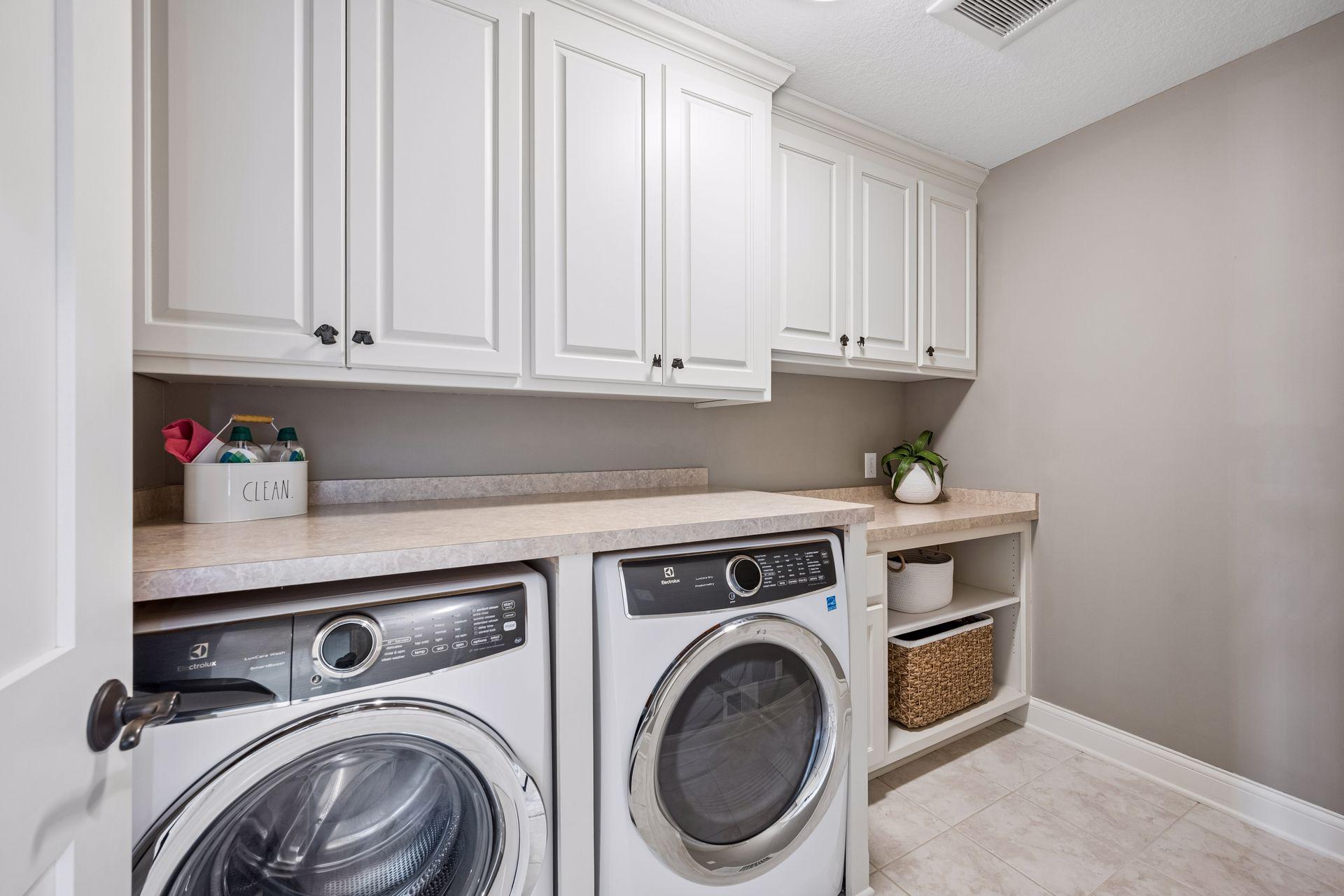 Upper level laundry room