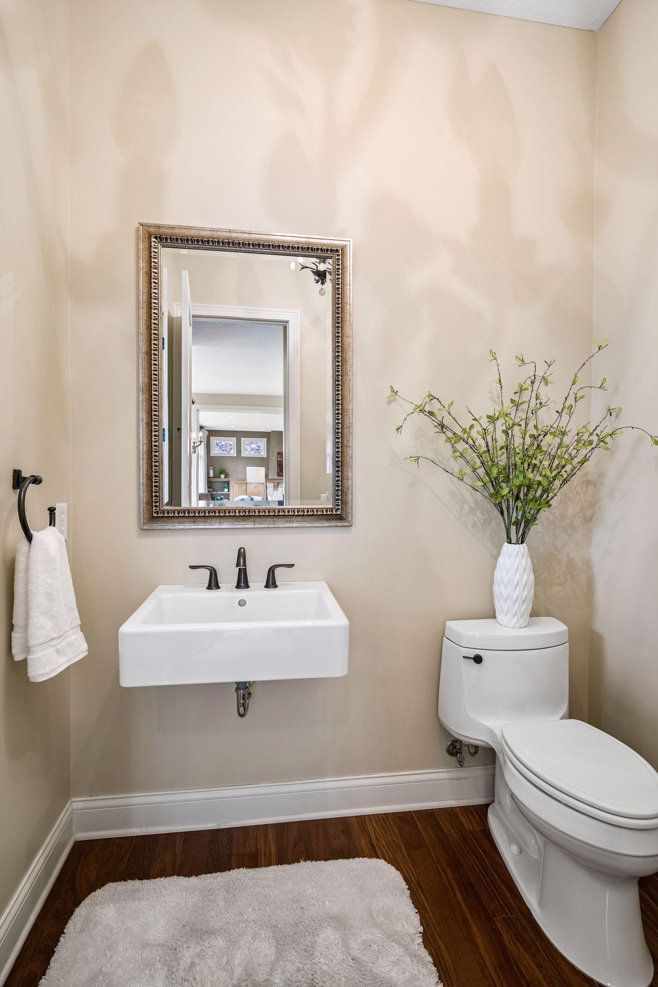 Spacious main floor 1/2 bathroom