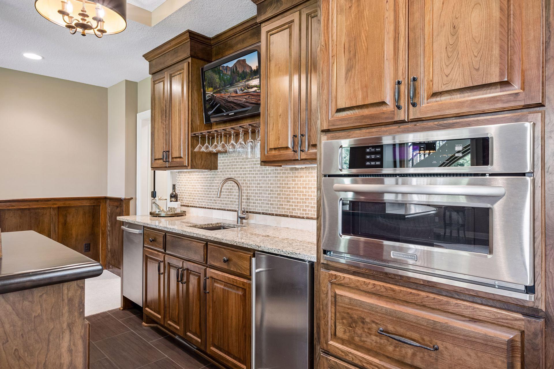 Wet bar includes, dishwasher, ice maker and microwave/convection oven