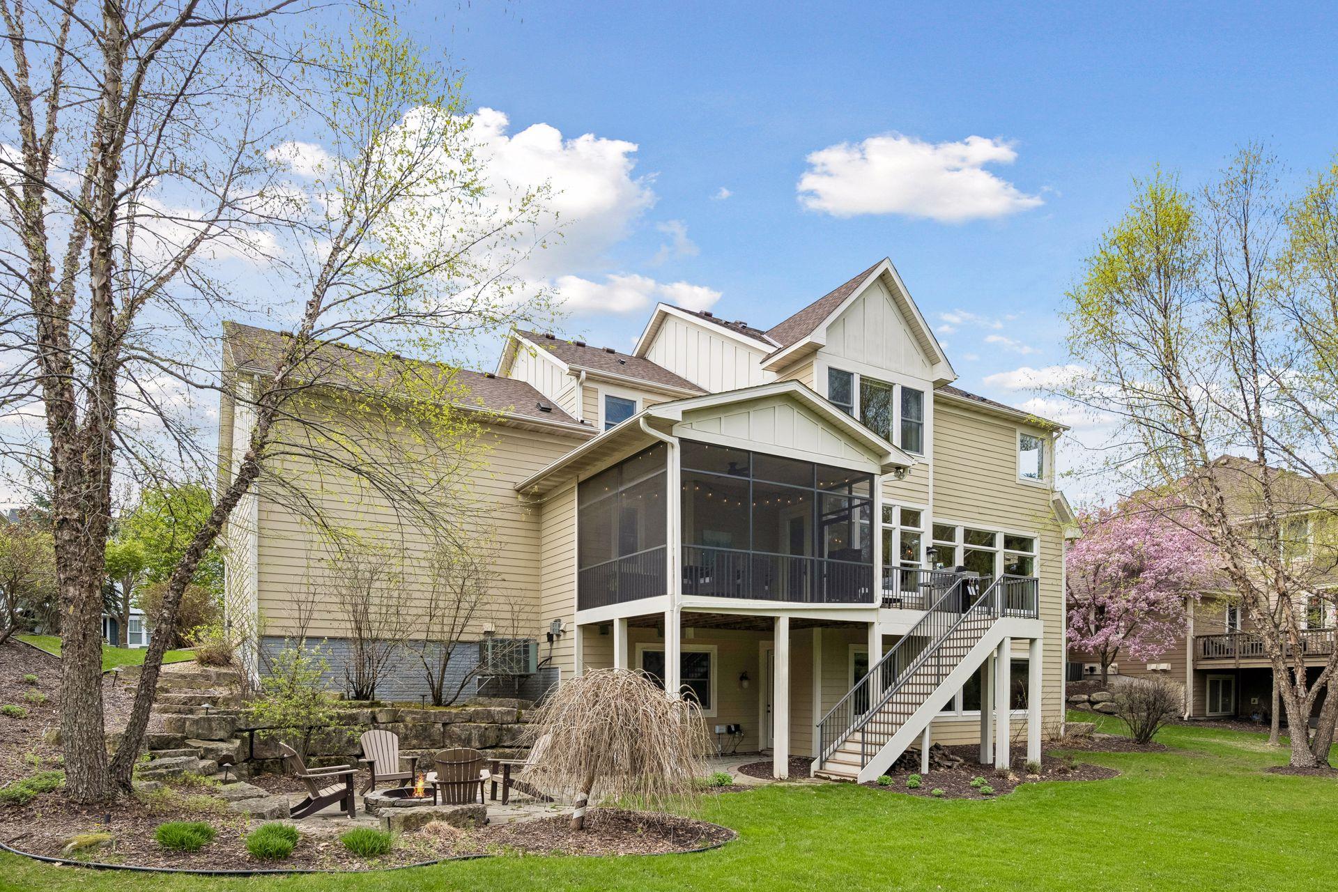 Extensive landscaping