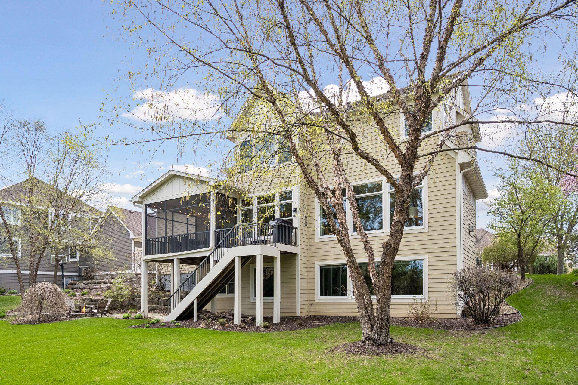 Hardi siding with cedar shakes on the front
