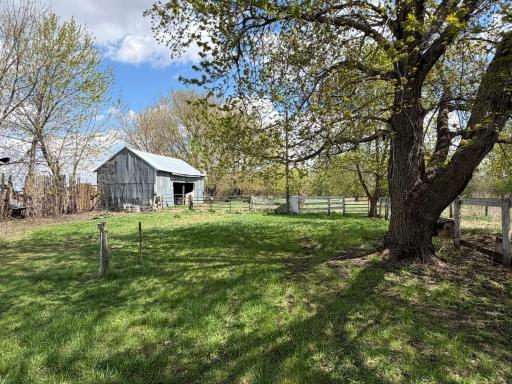 37026 710th Avenue, Saint James, MN 56081
