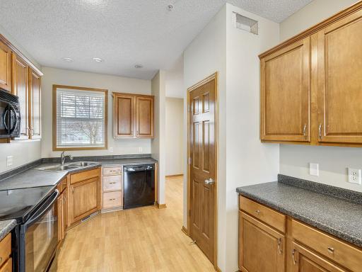 4646 Blaylock Way, 3502, Inver Grove Heights, MN 55076