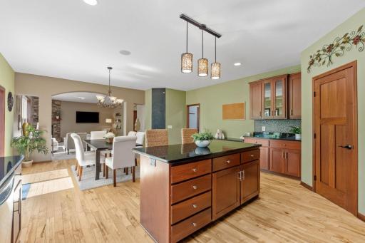 6960 Garland Lane N, Maple Grove, MN 55311