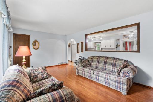 1813 209th Court NE, Cedar, MN 55011