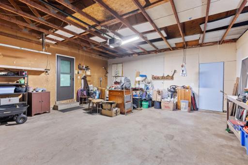 1813 209th Court NE, Cedar, MN 55011