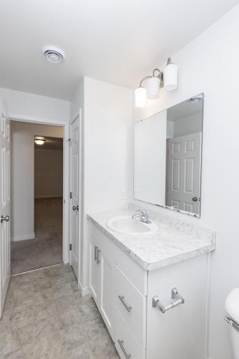 1234 27 Avenue W, West Fargo, ND 58078