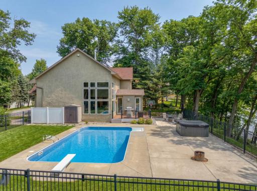12 Forest Trail, Saint Paul, MN 55115