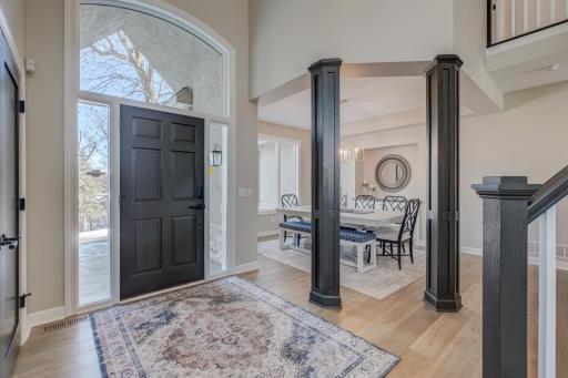 12 Forest Trail, Saint Paul, MN 55115