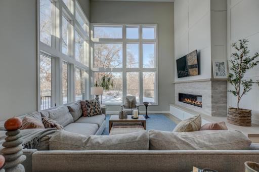 12 Forest Trail, Saint Paul, MN 55115