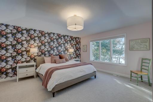 12 Forest Trail, Saint Paul, MN 55115
