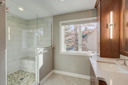 12 Forest Trail, Saint Paul, MN 55115