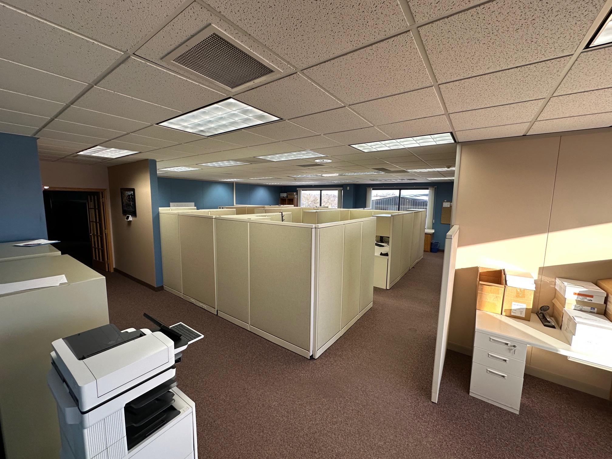 Third Level flex space with 25 cubicles on this level
