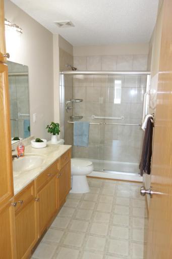 105 Garner Circle, Montrose, MN 55363