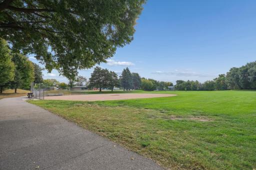 7001 W 175th Avenue, Eden Prairie, MN 55346
