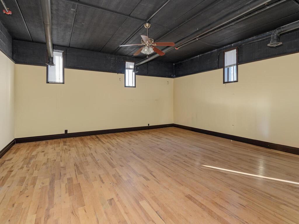 Lower level common area.