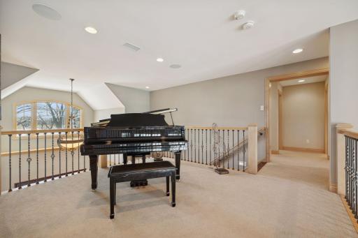 22620 Hayward Avenue N, Forest Lake, MN 55025