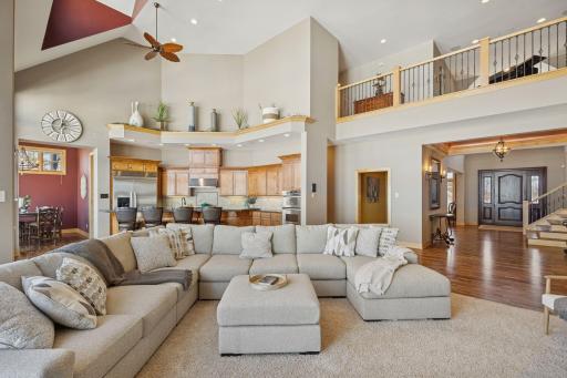 22620 Hayward Avenue N, Forest Lake, MN 55025