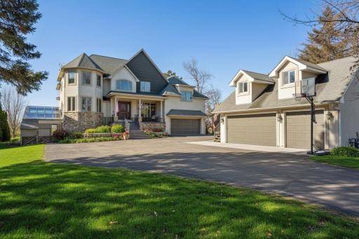 22620 Hayward Avenue N, Forest Lake, MN 55025