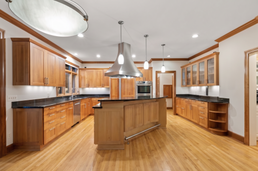 19750 Muirfield Circle, Excelsior, MN 55331