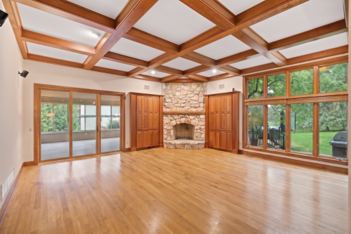 19750 Muirfield Circle, Excelsior, MN 55331