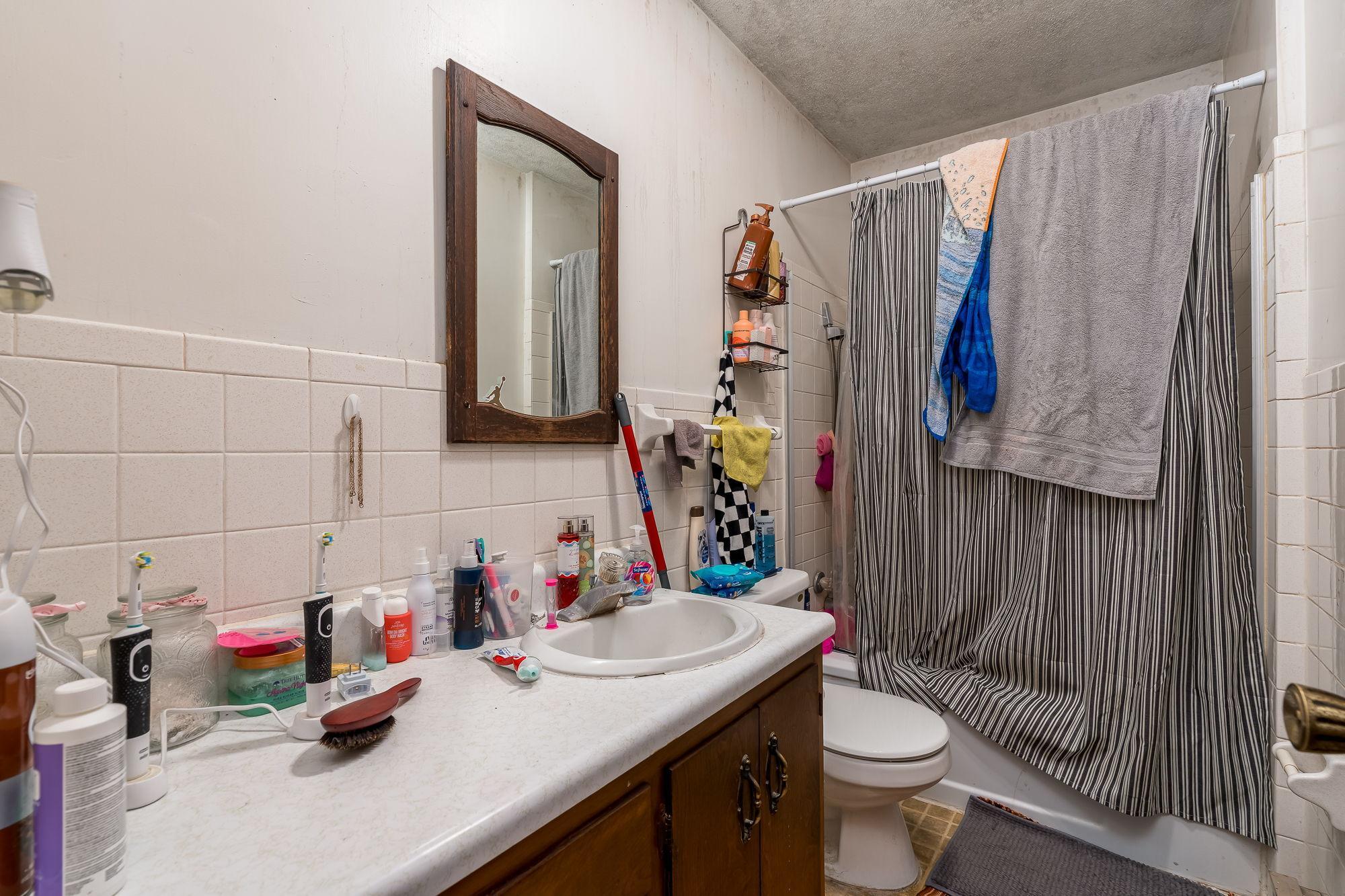 27-web-or-mls-10-1st-ave-nw.jpg