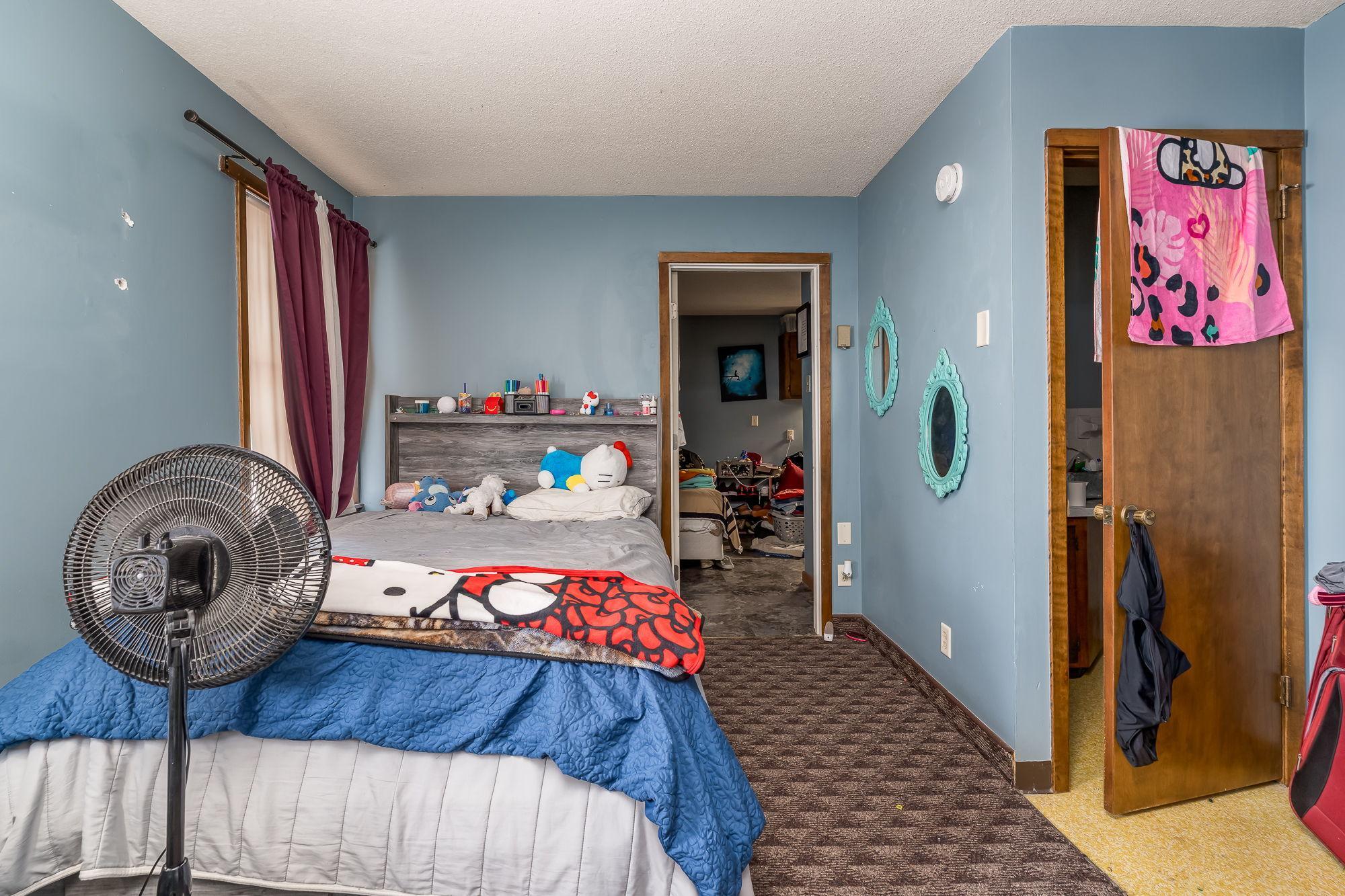 24-web-or-mls-10-1st-ave-nw.jpg