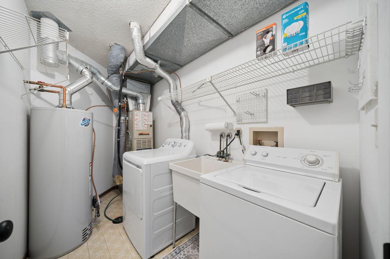 Laudry room also freshly painted.