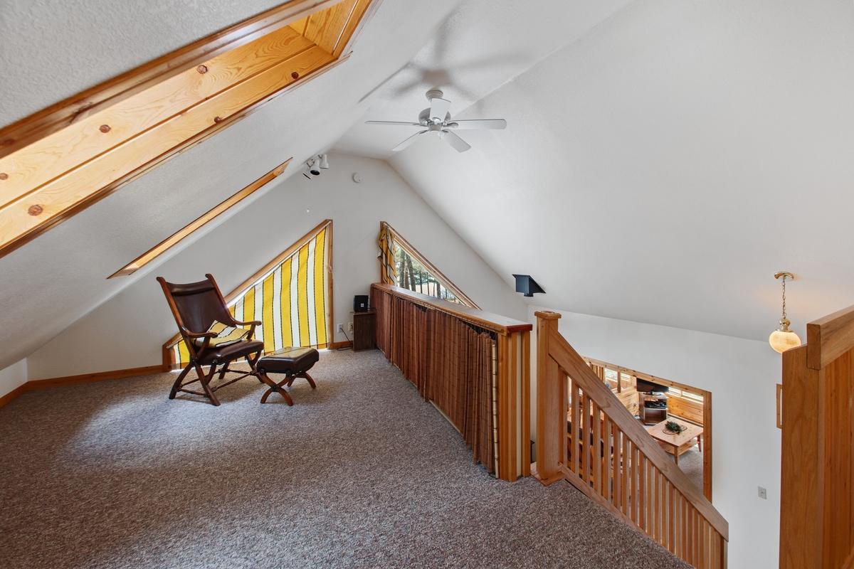 Upper level loft area.