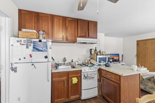 2633 Division Street N, Saint Paul, MN 55109