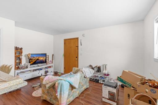 2633 Division Street N, Saint Paul, MN 55109