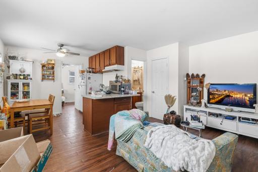 2633 Division Street N, Saint Paul, MN 55109