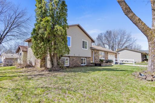 8429 66th Street S, Cottage Grove, MN 55016