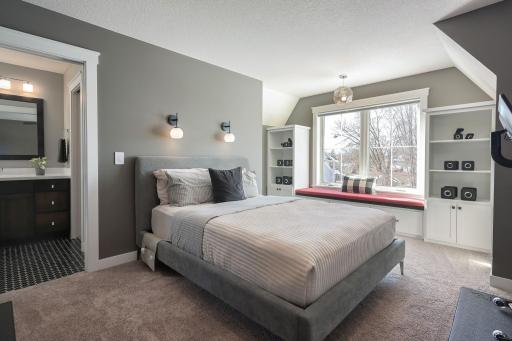 5617 Abbott Avenue S, Minneapolis, MN 55410