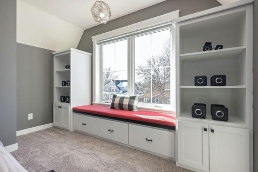 5617 Abbott Avenue S, Minneapolis, MN 55410