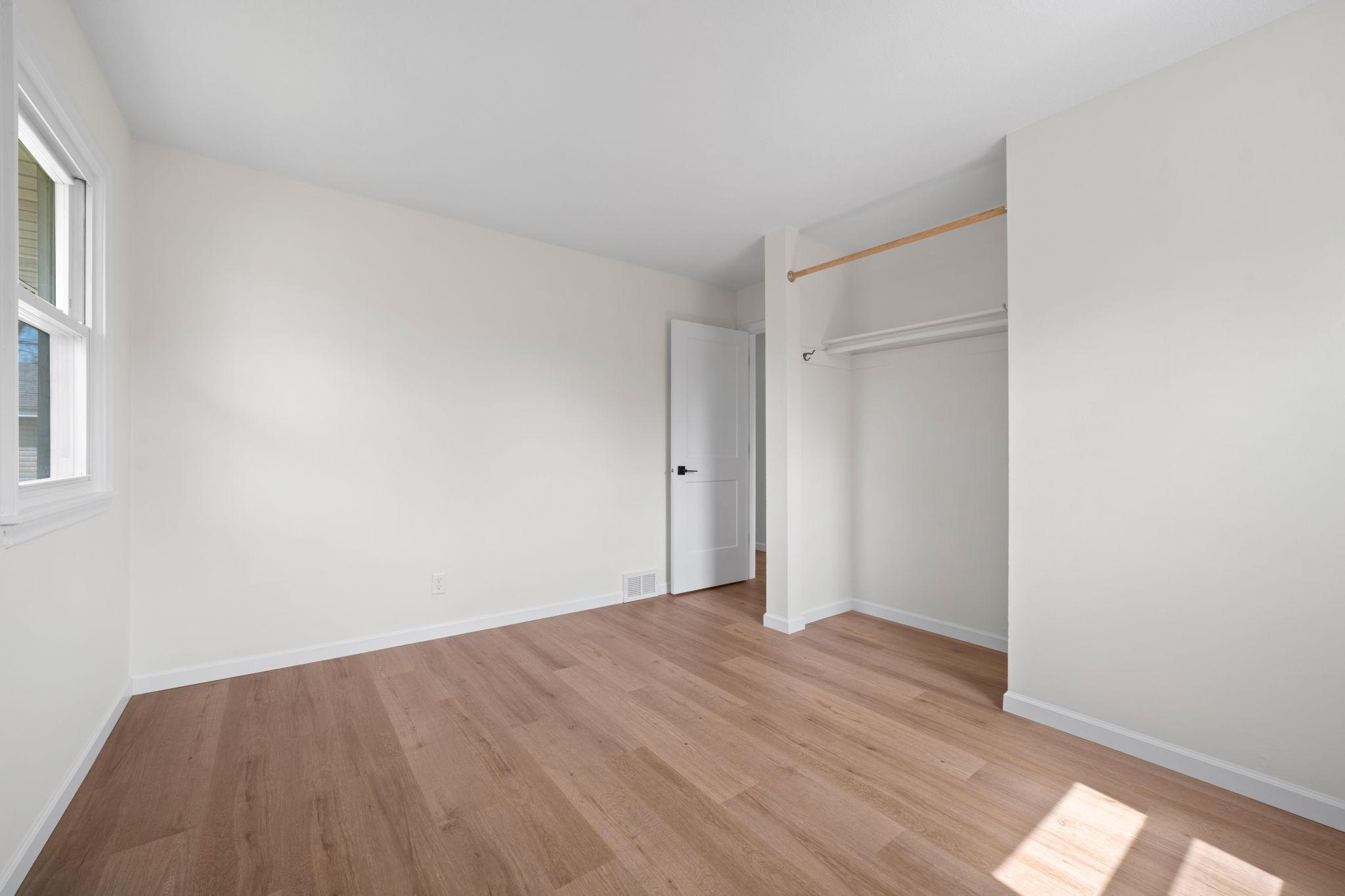 37-web-or-mls-7638 14th Ave S-37.jpg