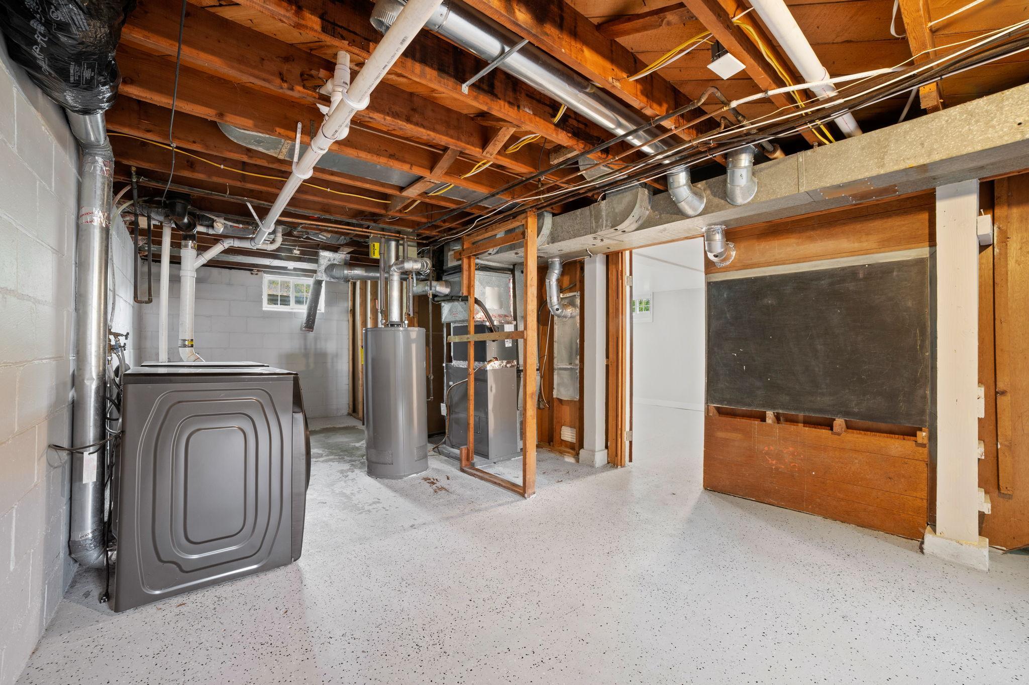 49-web-or-mls-7638 14th Ave S-49.jpg
