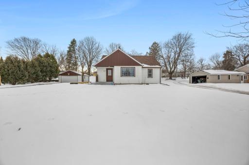 960 Jefferson Street SE, Hutchinson, MN 55350
