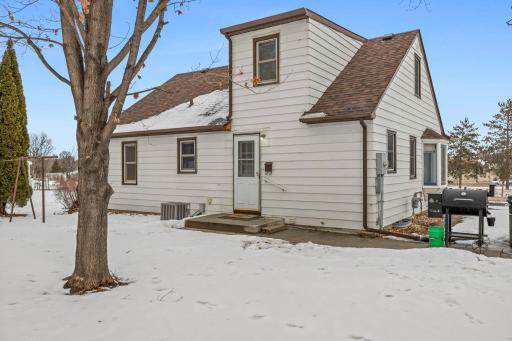 960 Jefferson Street SE, Hutchinson, MN 55350