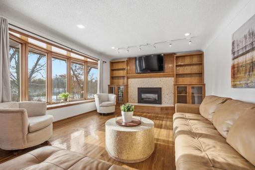 2455 Taylor Avenue, White Bear Lake, MN 55110
