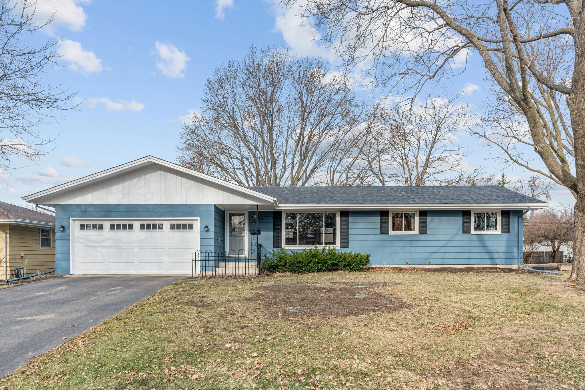 1-web-or-mls-4033 Kentucky Ave N-3.jpg