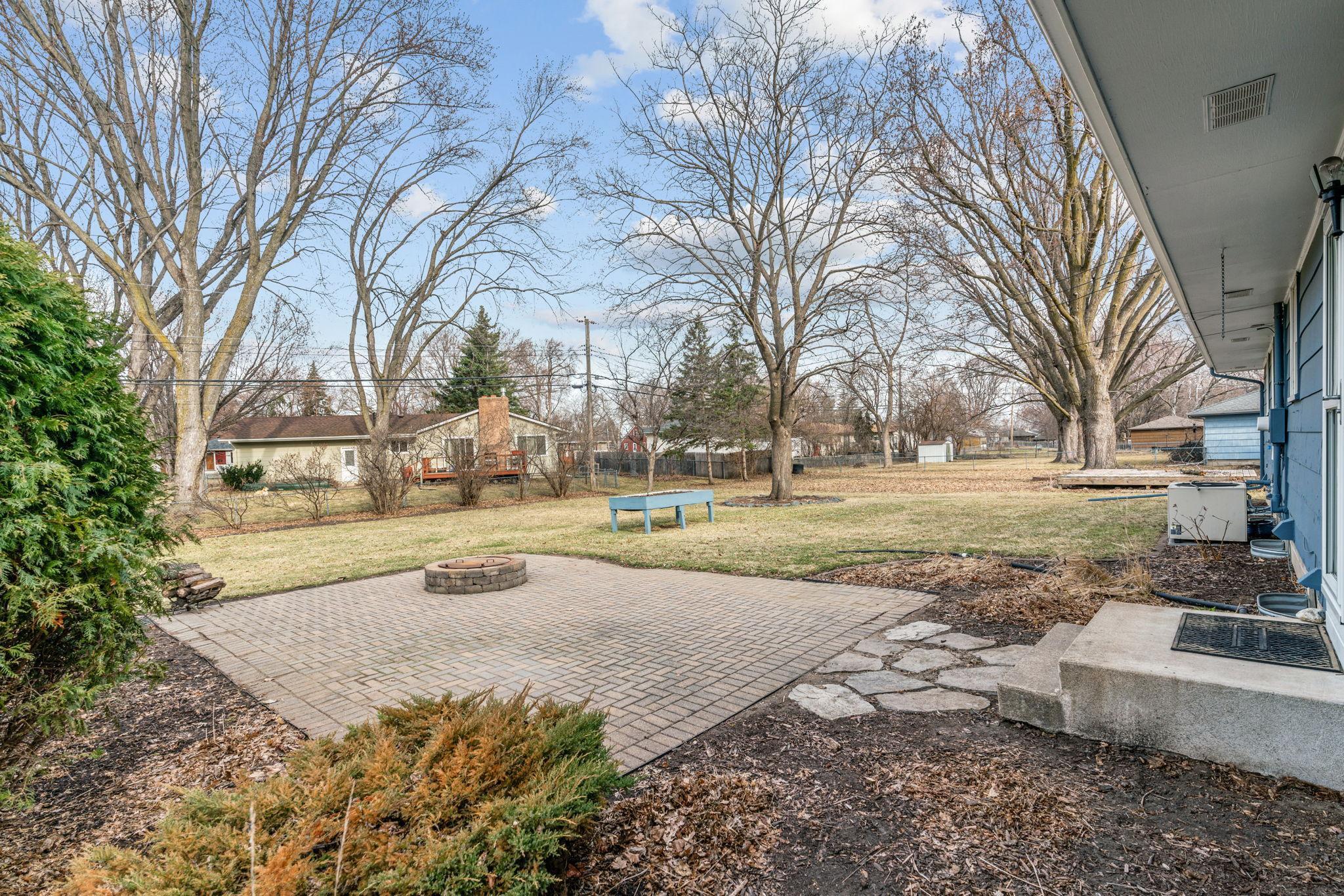 5-web-or-mls-4033 Kentucky Ave N-5.jpg