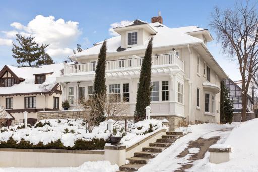 2735 Lake of the Isles Parkway East